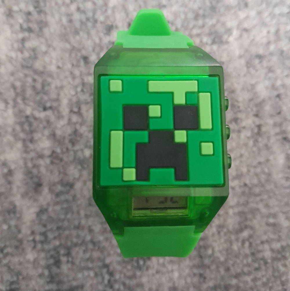 Mindcraft Green Pixel Art Watch
